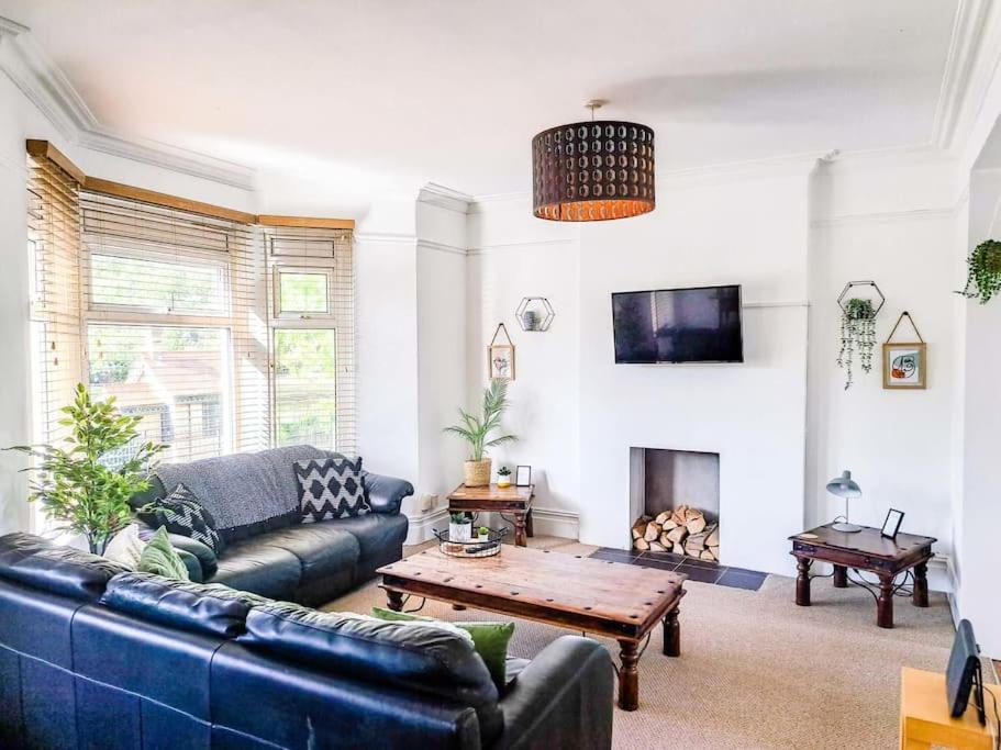 3 Bed Flat Near To Cardiff And Cardiff Bay Apartment Luaran gambar