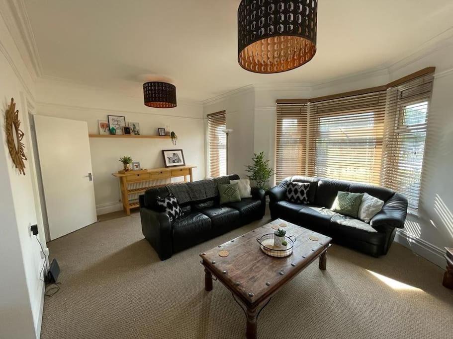 3 Bed Flat Near To Cardiff And Cardiff Bay Apartment Luaran gambar