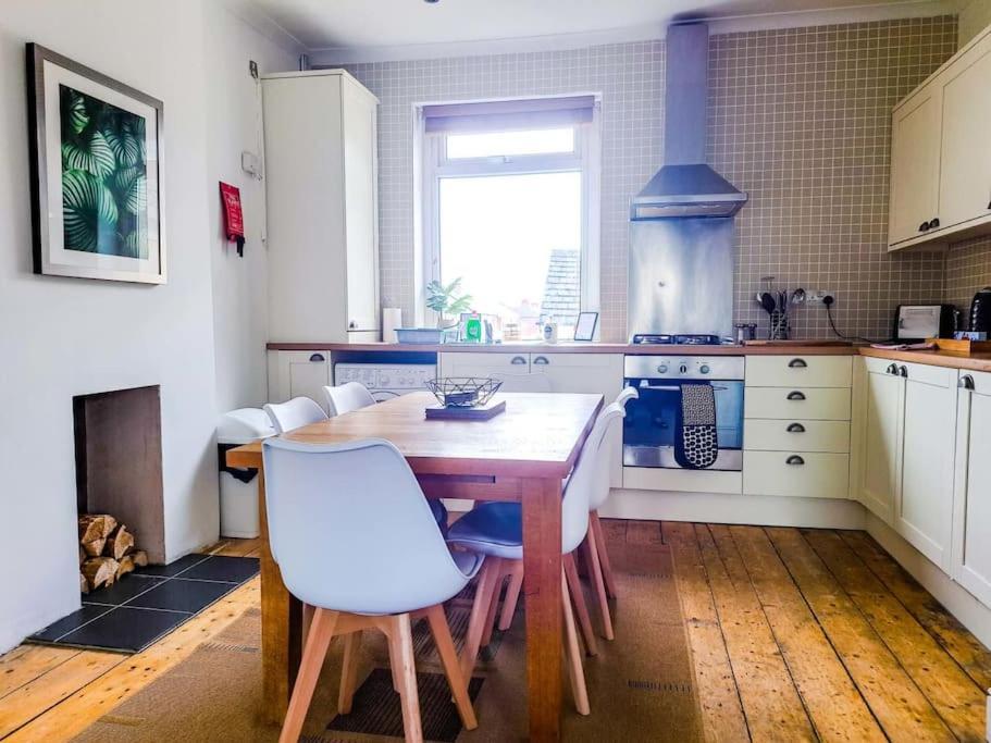 3 Bed Flat Near To Cardiff And Cardiff Bay Apartment Luaran gambar