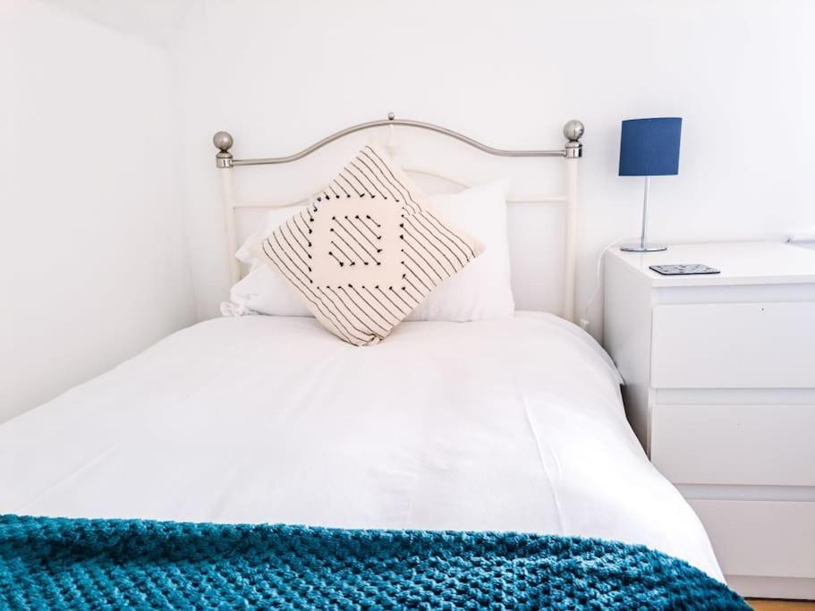 3 Bed Flat Near To Cardiff And Cardiff Bay Apartment Luaran gambar